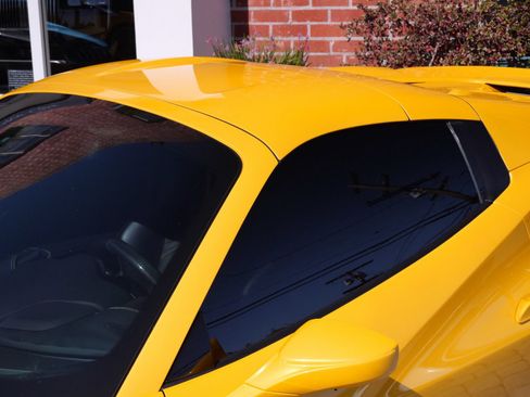 Used 2018 Ferrari 488 Spider RWD image 8