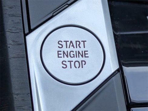 Used 2024 BMW 330i xDrive Sedan image 32