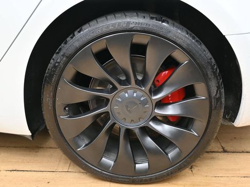 Used 2022 Tesla Model 3 Performance AWD/4WD image 11