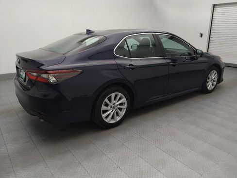 Used 2022 Toyota Camry LE image 10