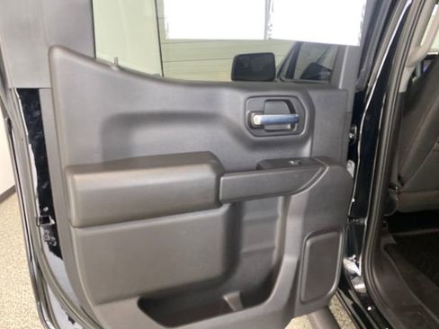 Used 2023 Chevrolet Silverado 1500 Custom Trail Boss w/ LPO, Dark Essentials Package image 6