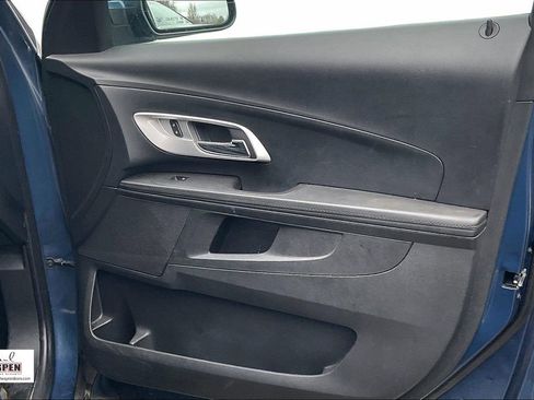 Used 2017 Chevrolet Equinox LT image 22