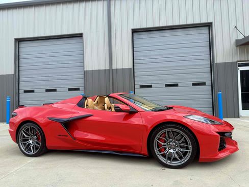 Used 2023 Chevrolet Corvette Z06 RWD image 45
