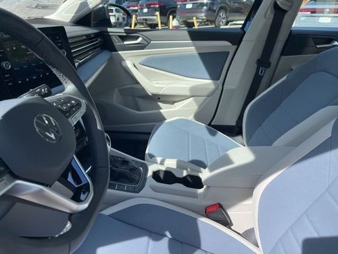 New 2026 Volkswagen Jetta SE image 8