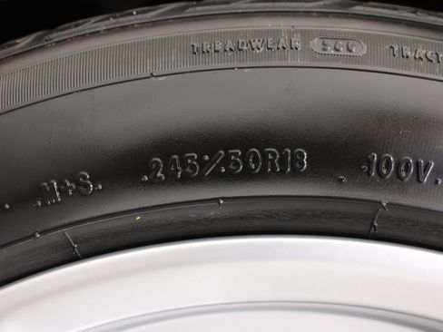 Used 2023 Chevrolet Camaro LT RWD image 36