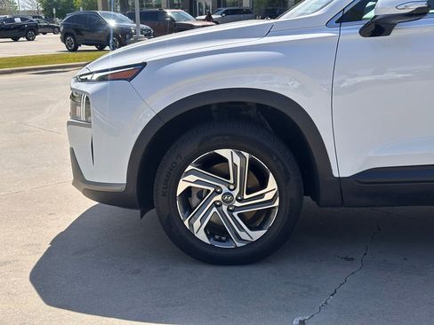 Used 2023 Hyundai Santa Fe SEL w/ Cargo Package image 10