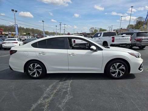 Used 2025 Subaru Legacy Premium AWD/4WD image 8