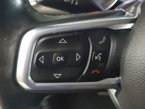 Used 2018 Jeep Wrangler Unlimited Sahara image 29