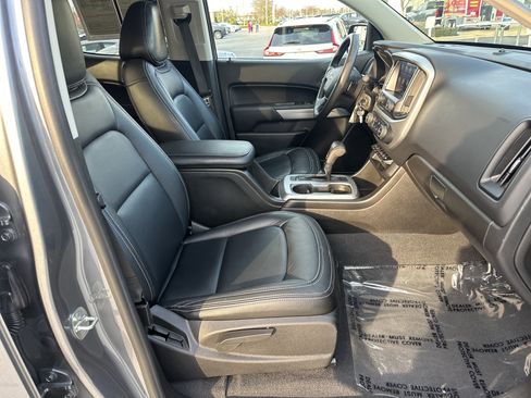 Used 2020 Chevrolet Colorado LT w/ Colorado RST Special Edition image 32