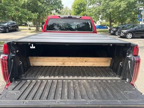 Used 2025 Toyota Tundra Platinum AWD/4WD image 7