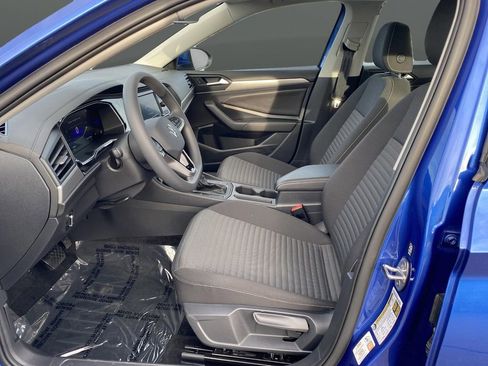 Used 2023 Volkswagen Jetta S image 4