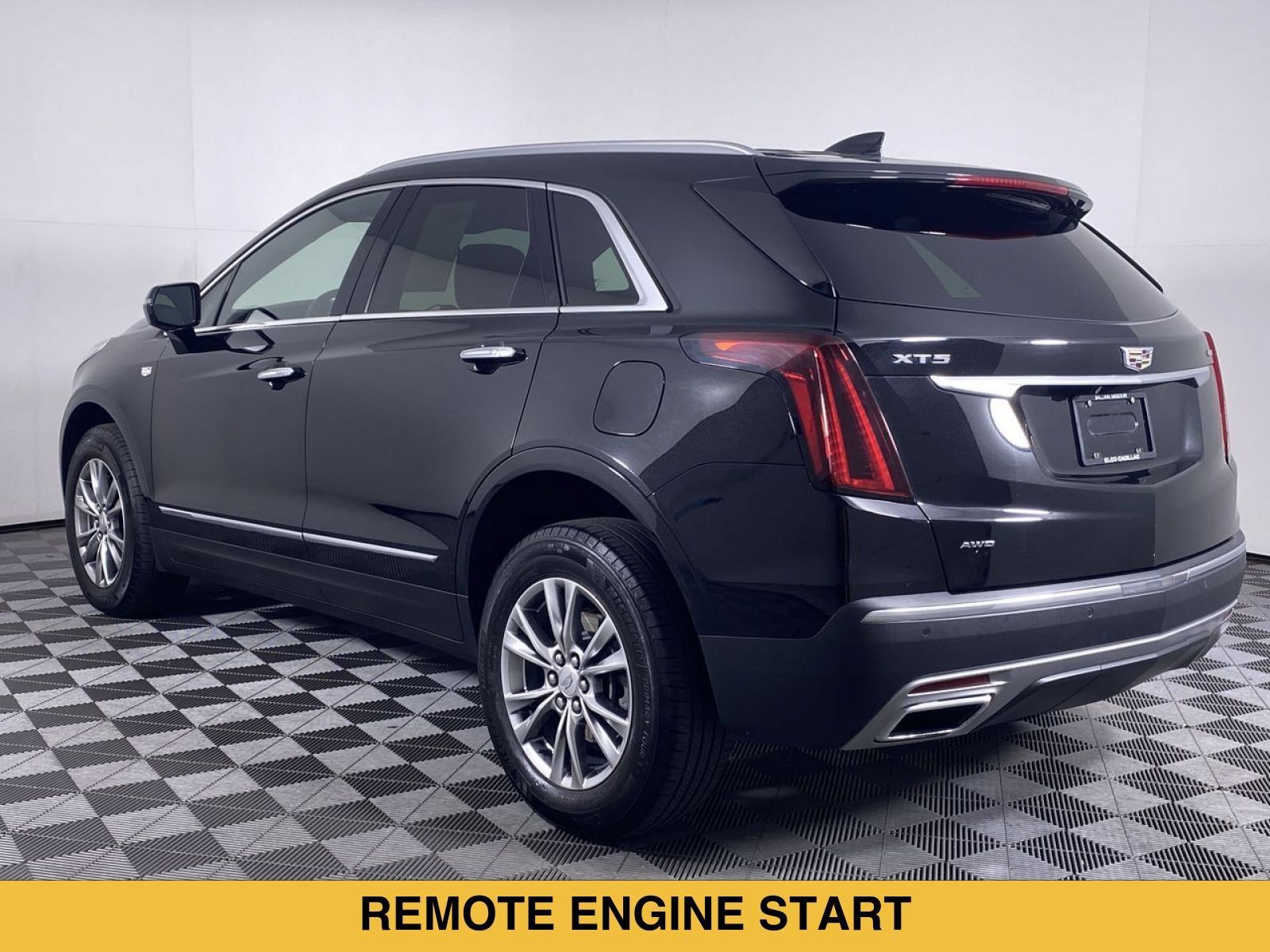 Certified 2022 Cadillac XT5 Premium Luxury AWD/4WD image 19