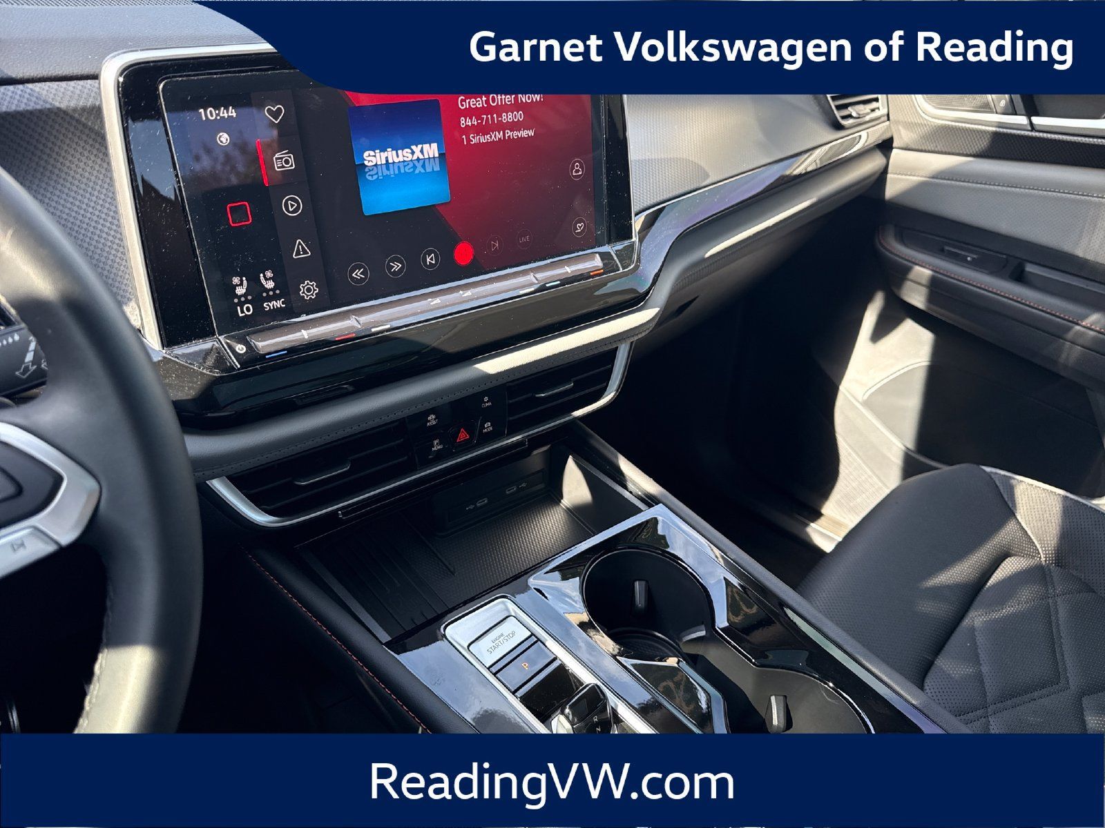 Certified 2025 Volkswagen Atlas Peak Edition SE AWD/4WD image 17