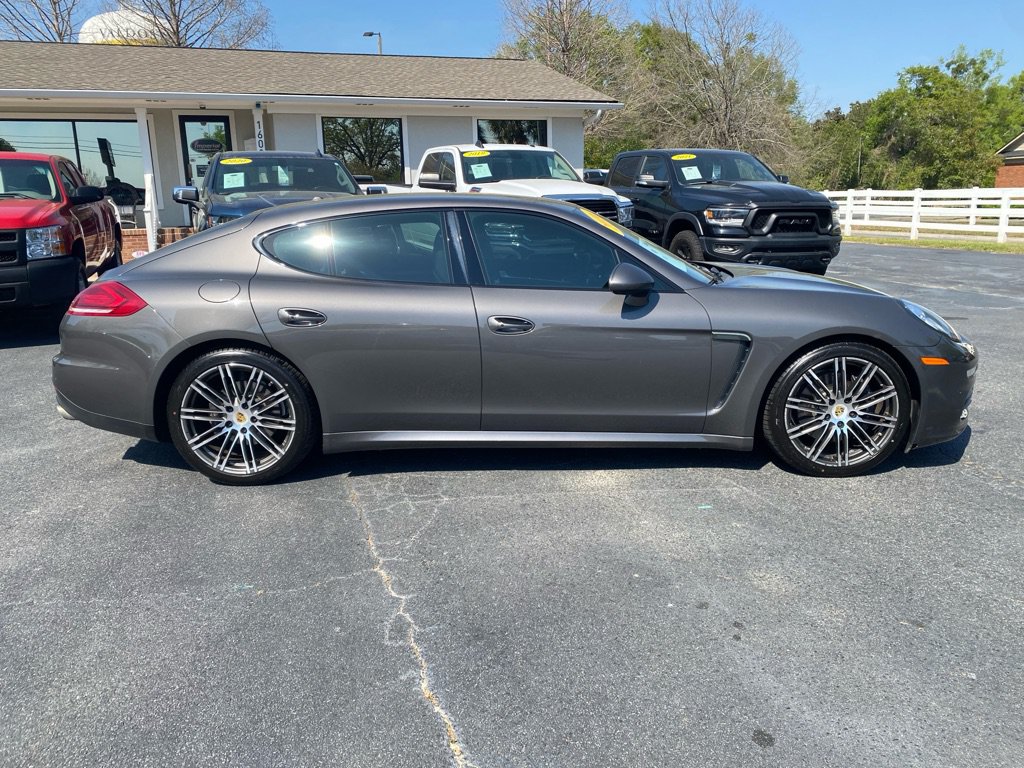 Used 2016 Porsche Panamera image 6