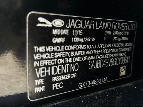 Used 2016 Jaguar XF Premium image 52