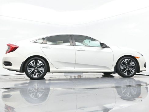 Used 2017 Honda Civic EX-T image 47