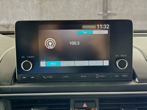 Certified 2023 Honda Pilot LX image 12