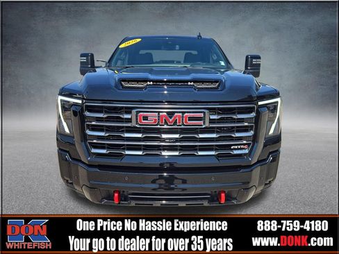 Used 2026 GMC Sierra 2500 AT4 AWD/4WD image 3