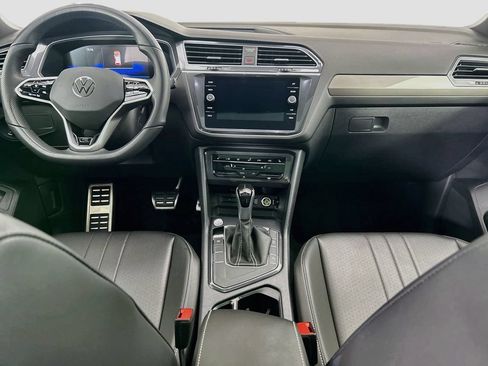 Used 2024 Volkswagen Tiguan SE R-Line FWD image 13