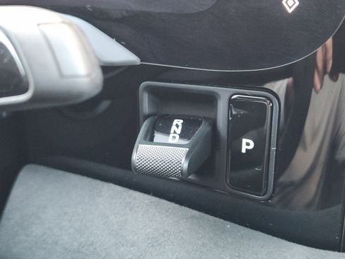 Used 2023 Porsche Taycan GTS image 21