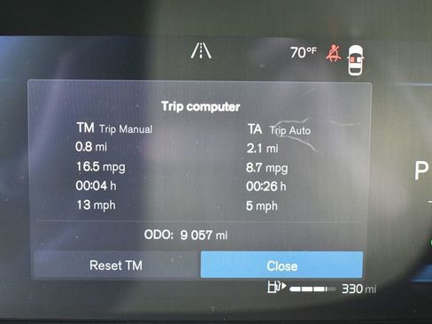 Used 2025 Volvo XC40 B5 Ultra image 56