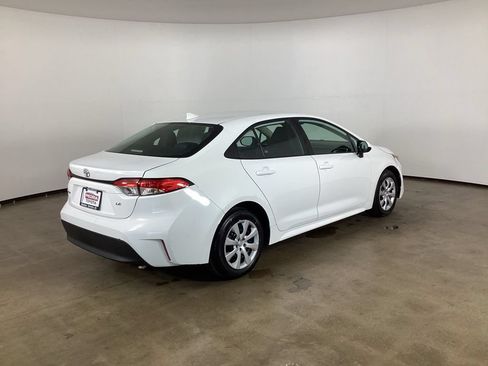 Used 2024 Toyota Corolla LE FWD image 8