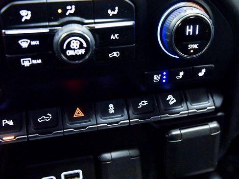 Used 2020 Chevrolet Silverado 3500 High Country w/ LPO, Dark Essentials Package image 22