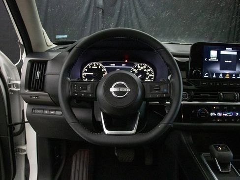 Used 2023 Nissan Pathfinder SL w/ SL Premium Package image 25