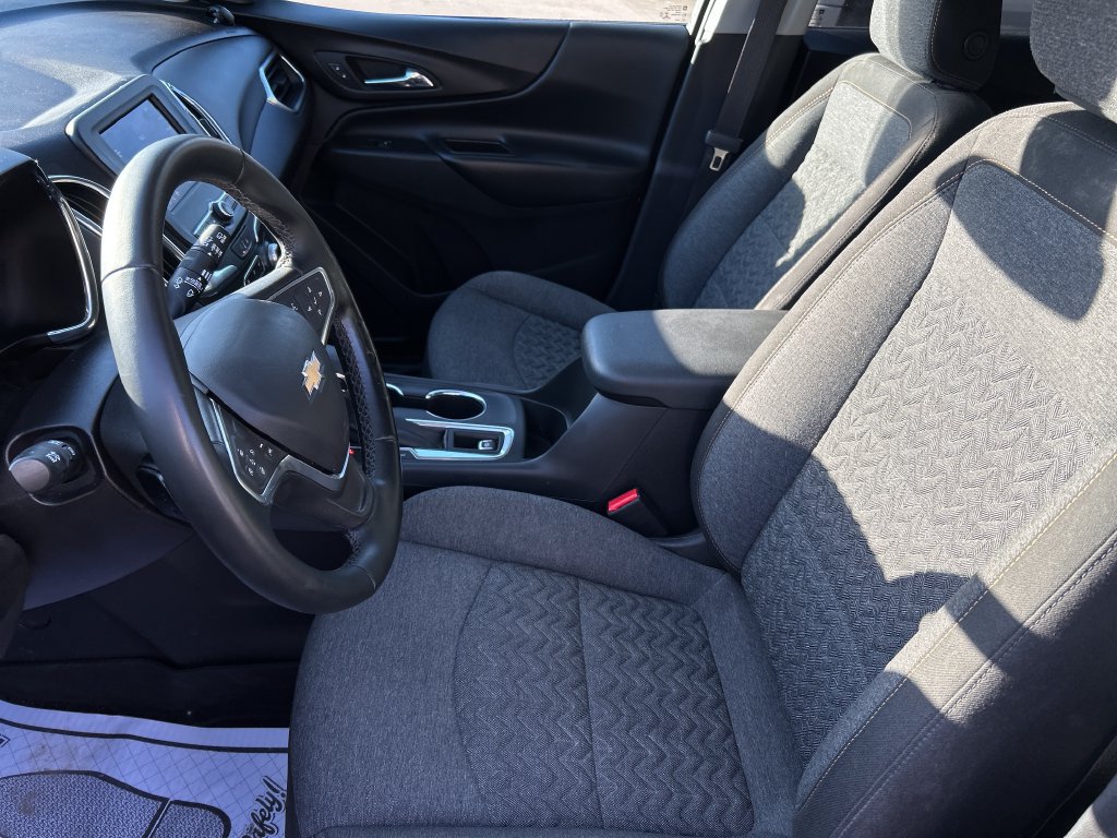 Used 2023 Chevrolet Equinox LT FWD image 11