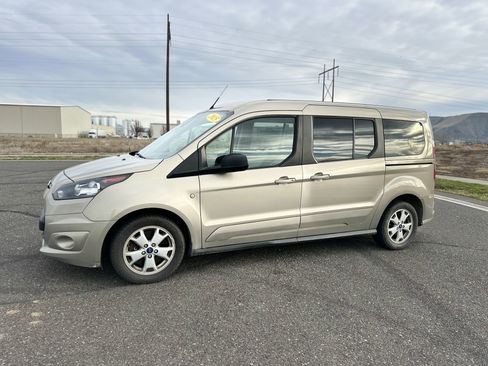 Used 2015 Ford Transit Connect XLT image 6