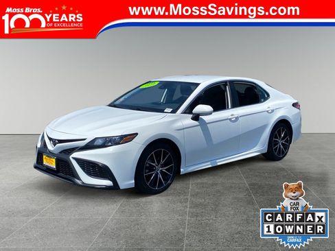 Used 2023 Toyota Camry SE FWD image 1