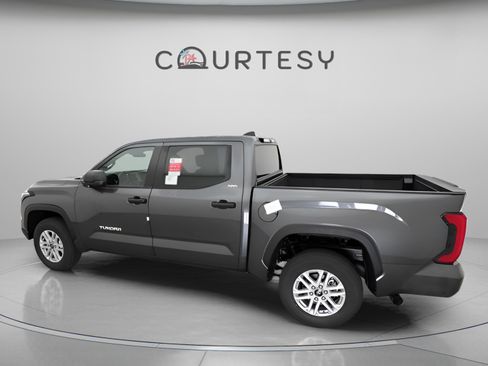New 2025 Toyota Tundra SR5 image 8