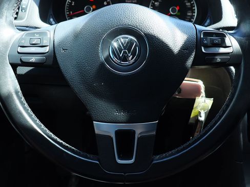 Used 2015 Volkswagen Passat 1.8T SE image 53