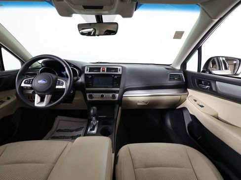 Used 2017 Subaru Outback 2.5i Premium image 30