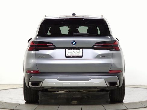 Used 2024 BMW X5 xDrive50e image 7