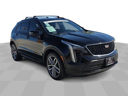 Used 2023 Cadillac XT4 Sport w/ Technology Package image 2