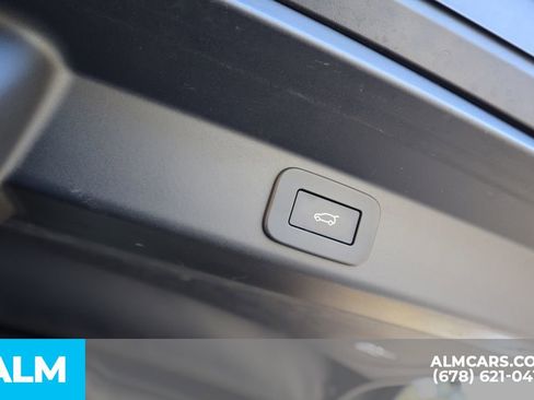 Used 2023 Land Rover Range Rover Sport SE Dynamic image 22