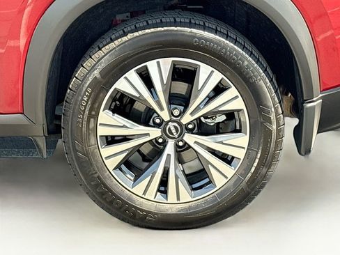 Used 2023 Nissan Rogue SV w/ SV Premium B Package FWD image 31