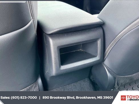 Used 2024 Toyota Camry SE FWD image 24