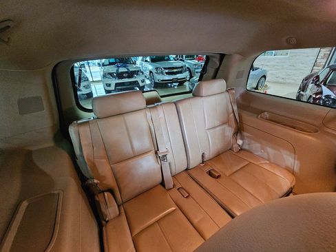 Used 2011 Chevrolet Tahoe LT w/ Luxury Package RWD image 24