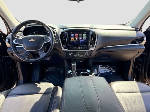 Used 2018 Chevrolet Traverse LT AWD/4WD image 3