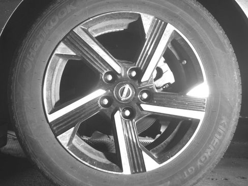 Used 2025 Nissan Sentra SV FWD image 14