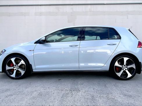 Used 2019 Volkswagen GTI S FWD image 3