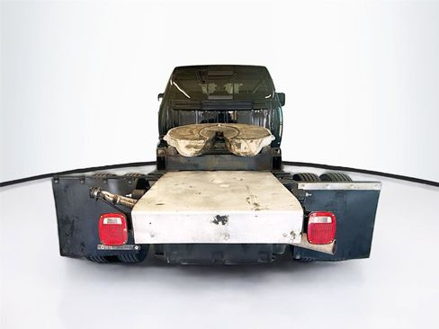 Used 2023 RAM 5500 SLT w/ Quick Order Package 2YG SLT image 22