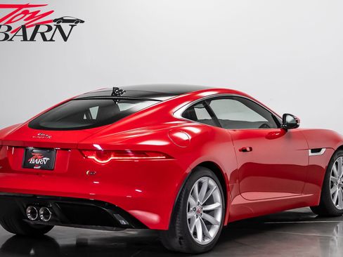 Used 2017 Jaguar F-TYPE S RWD image 5
