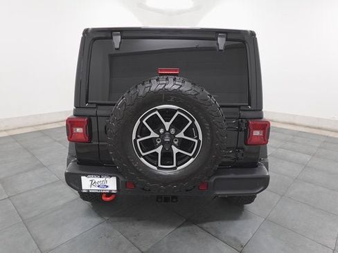 Used 2025 Jeep Wrangler Unlimited Rubicon image 4