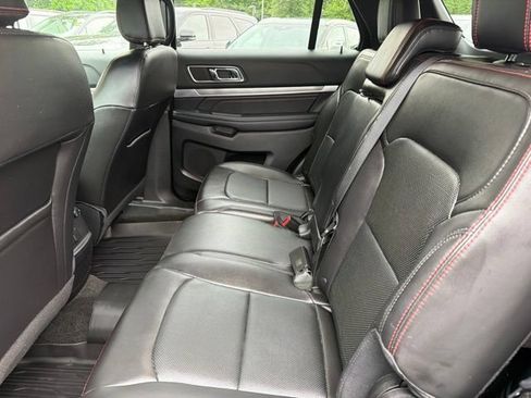 Used 2018 Ford Explorer Sport AWD/4WD image 8