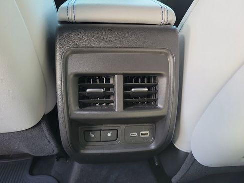 Used 2025 Cadillac XT4 Sport AWD/4WD image 13