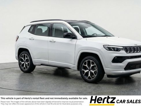 Used 2025 Jeep Compass Limited AWD/4WD image 1