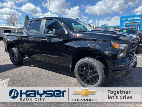 New 2026 Chevrolet Silverado 1500 Custom Trail Boss AWD/4WD image 1